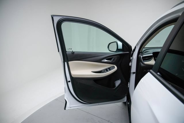 Used 2024 Buick Encore GX Sport Touring FWD image 23