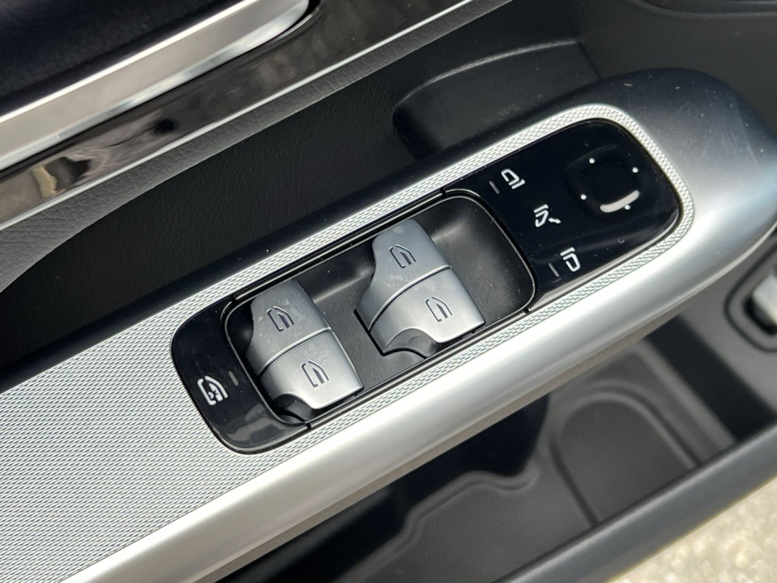 Certified 2026 Mercedes-Benz GLC 300 4MATIC image 13