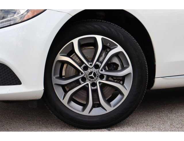 Used 2018 Mercedes-Benz C 300 4MATIC Sedan image 3