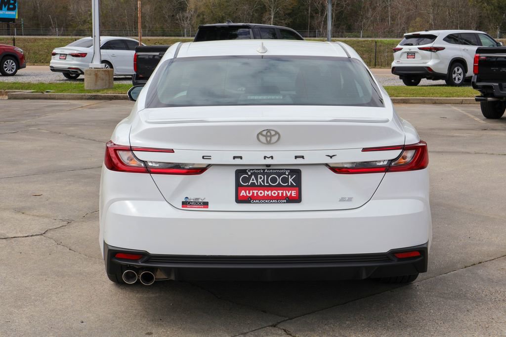 Used 2025 Toyota Camry SE FWD image 22