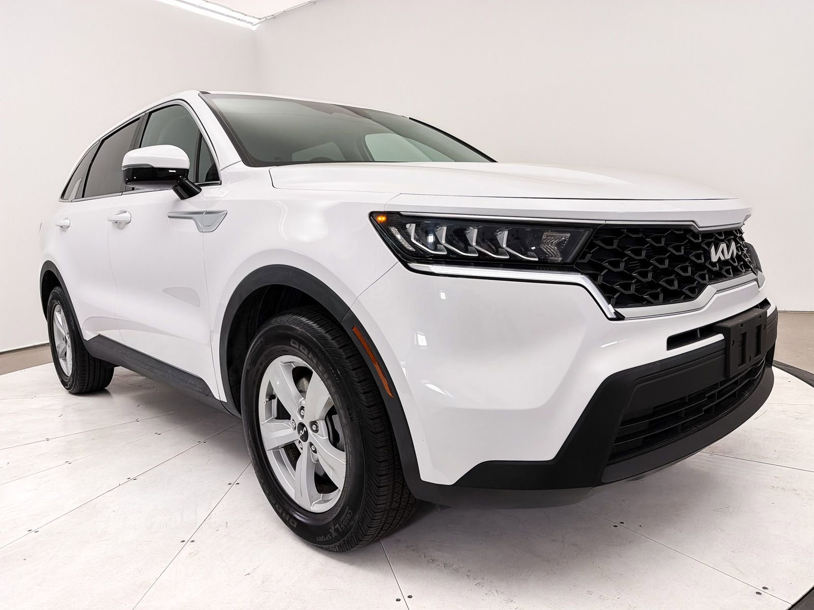 Used 2022 Kia Sorento LX FWD image 10