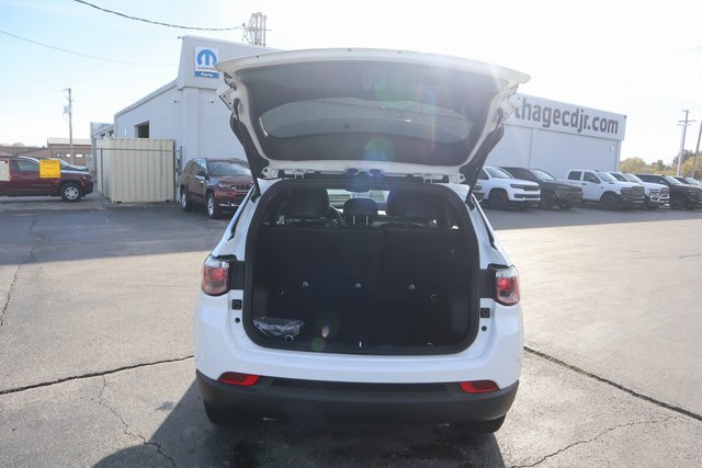 New 2026 Jeep Compass Latitude image 22