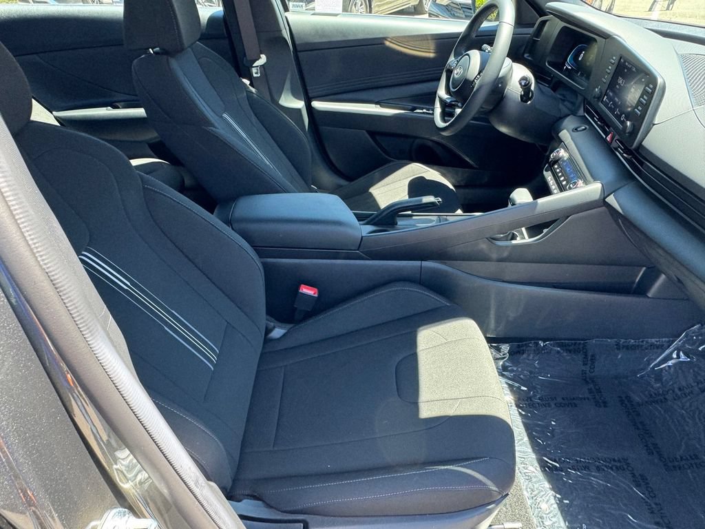 Certified 2026 Hyundai Elantra Sport FWD image 7