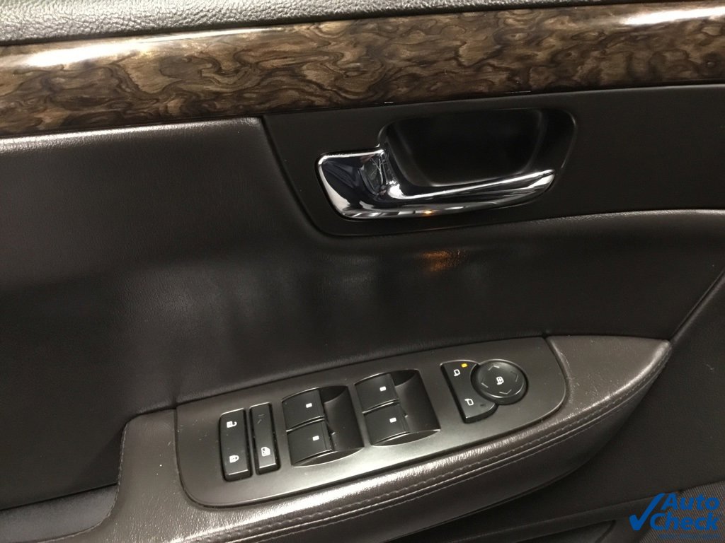 Used 2011 Cadillac DTS Limousine image 23