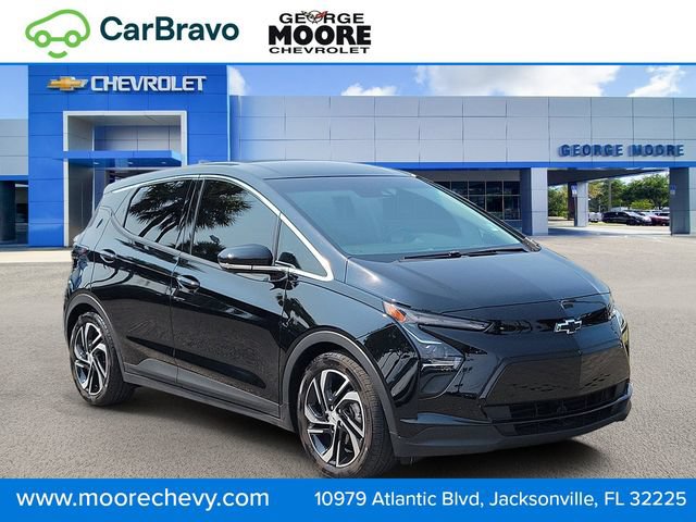 Certified 2023 Chevrolet Bolt LT w/ Infotainment Package FWD image 1