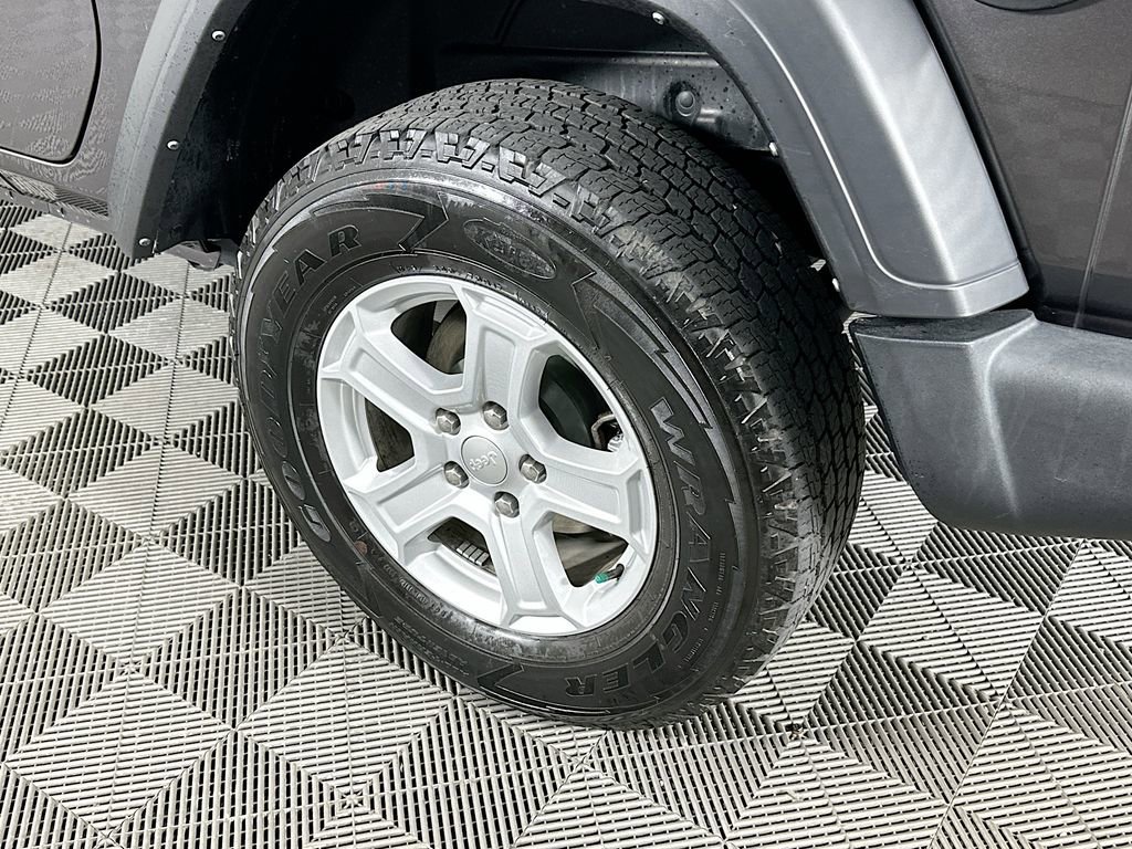 Certified 2022 Jeep Wrangler Sport S image 40