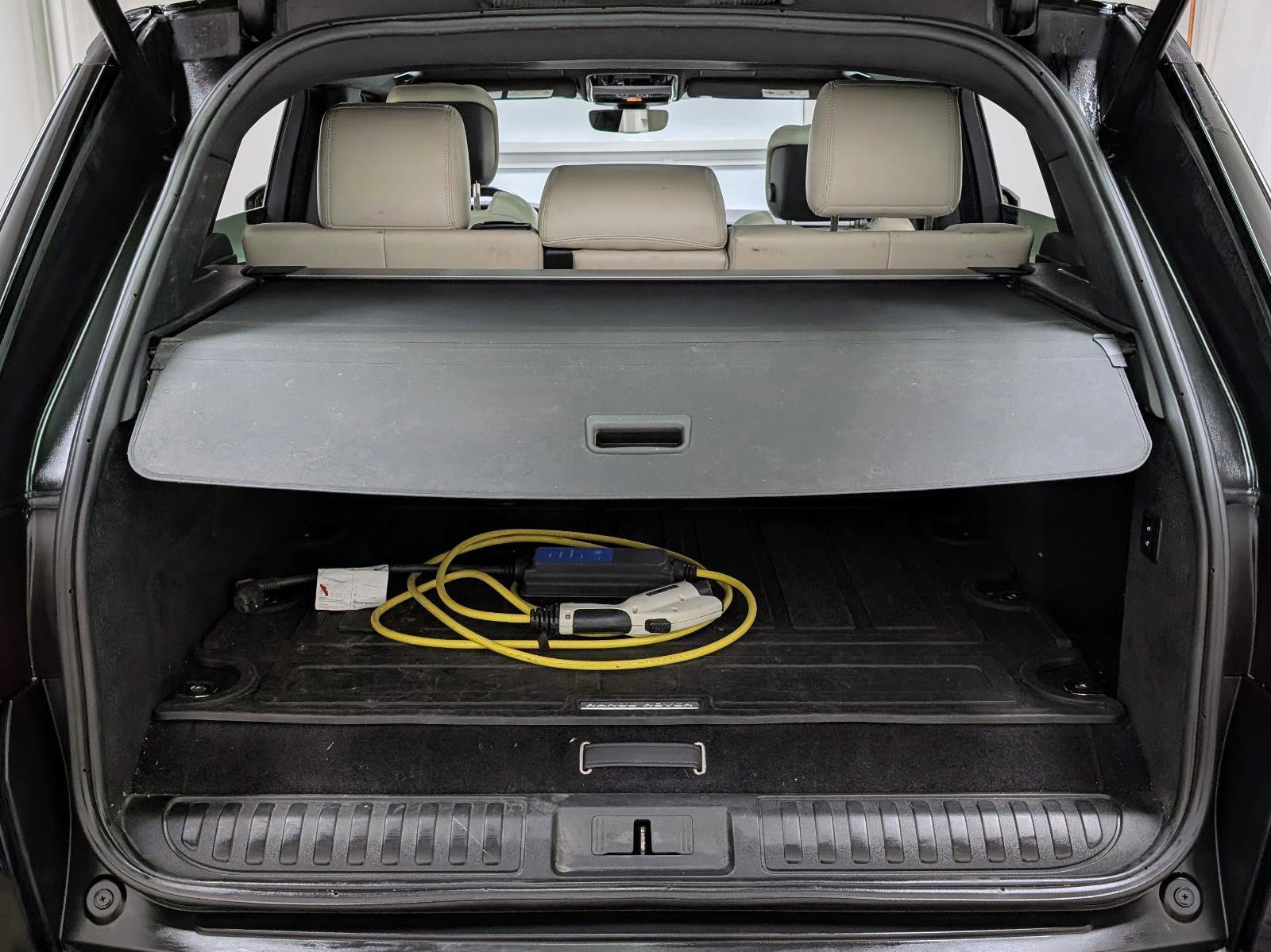 Used 2020 Land Rover Range Rover Sport HSE image 21