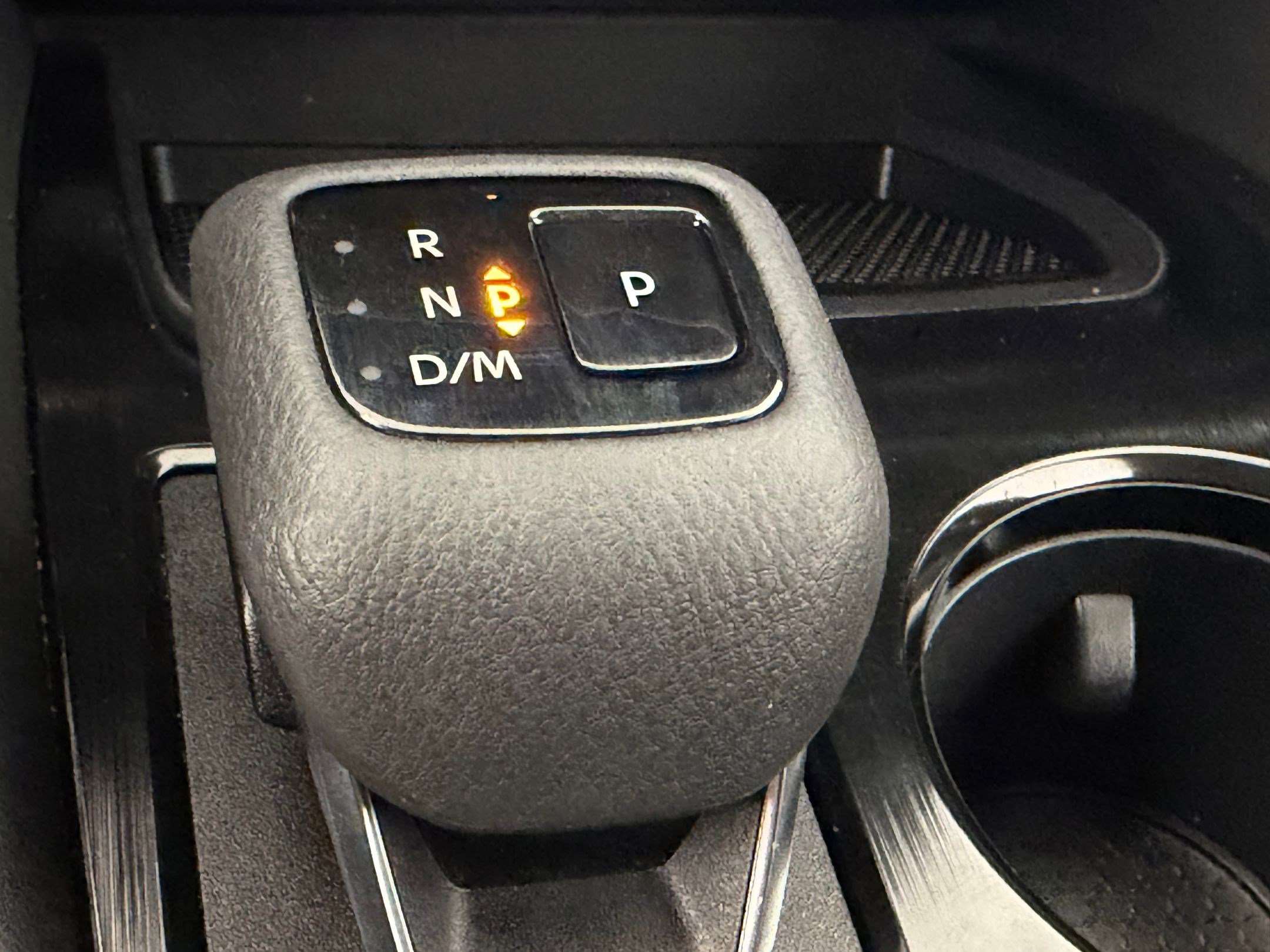 Used 2023 Nissan Rogue SL w/ SL Premium Package image 18