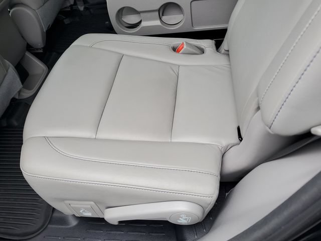 Used 2018 Toyota Highlander XLE w/ Protection Package #3 AWD/4WD image 15