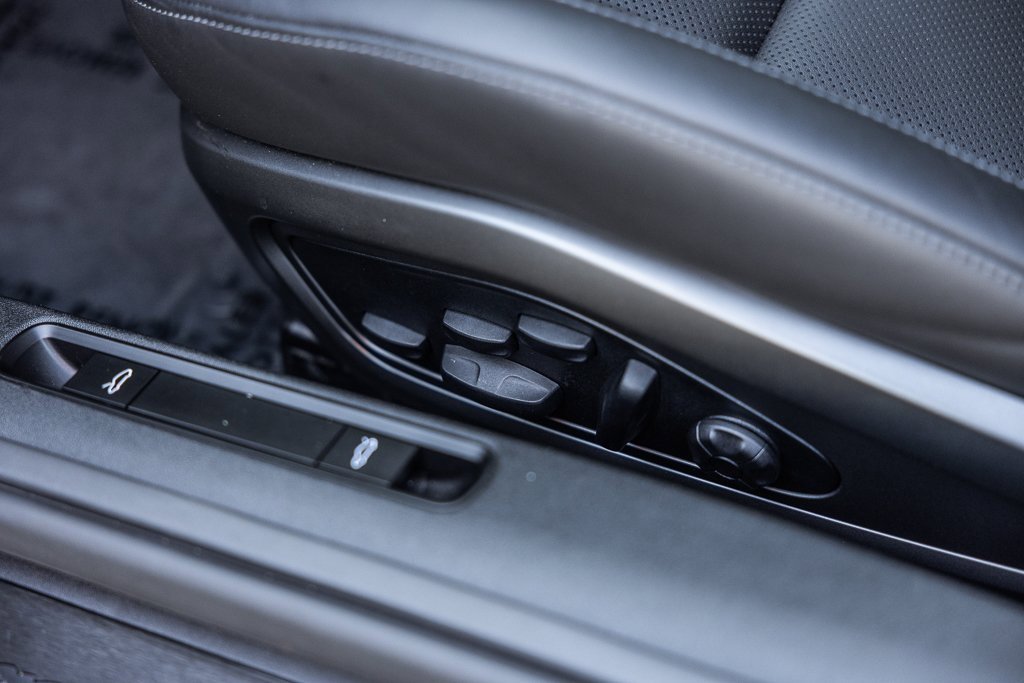 Certified 2024 Porsche 911 Carrera GTS image 26