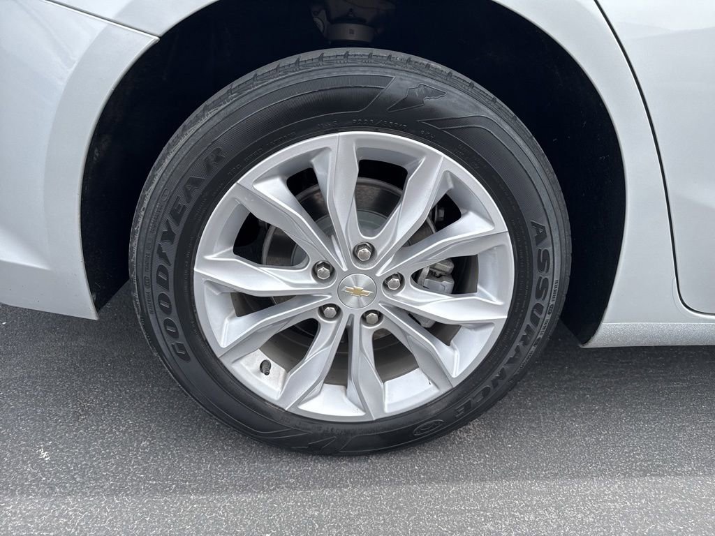 Used 2019 Chevrolet Malibu LT image 4