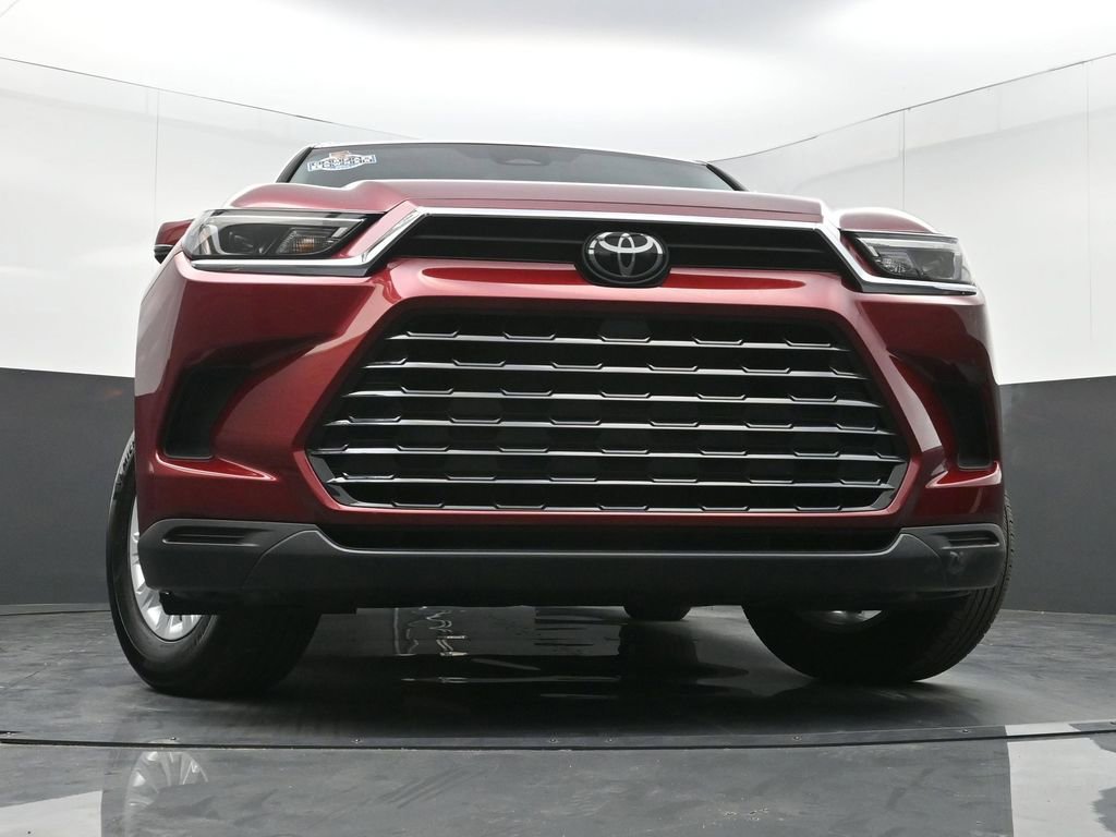 Used 2024 Toyota Grand Highlander XLE image 25