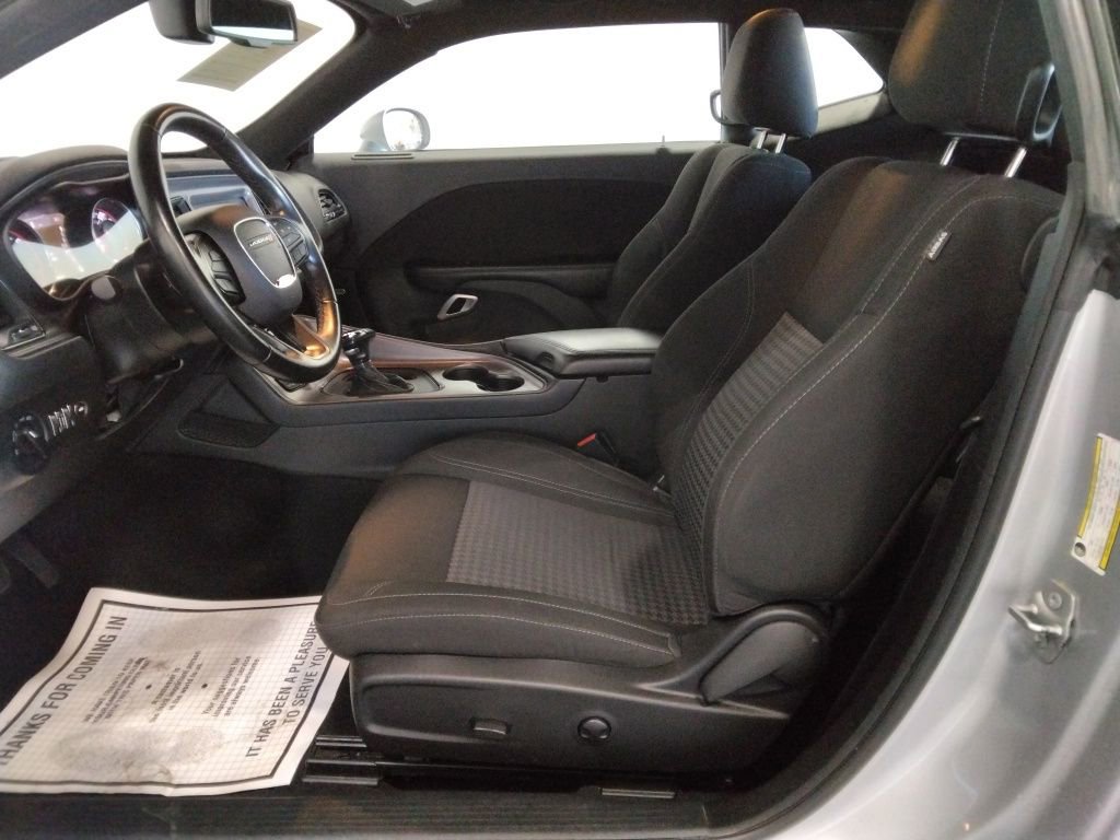 Used 2023 Dodge Challenger SXT image 27
