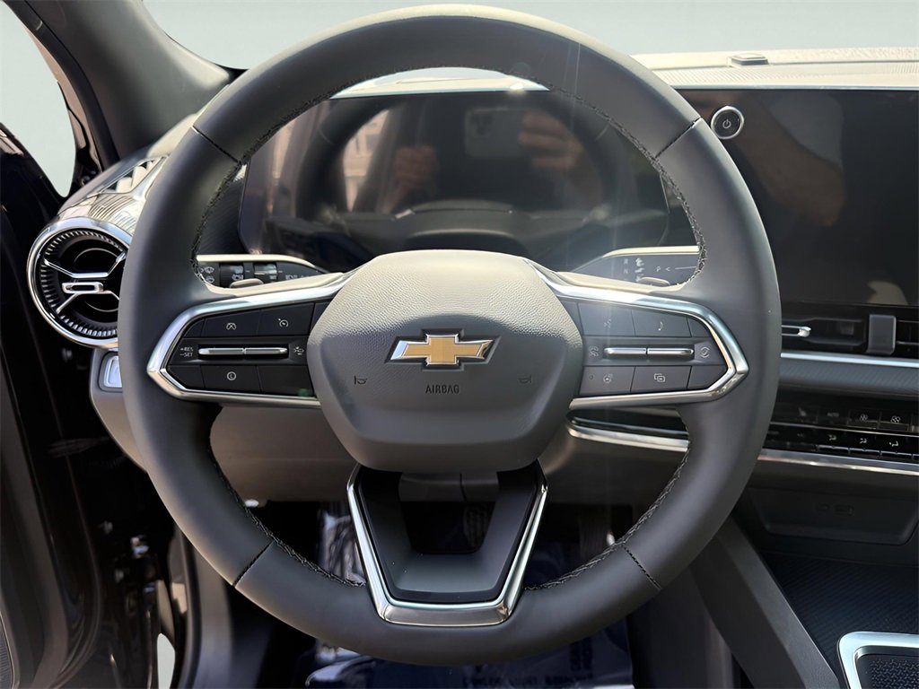 New 2026 Chevrolet Equinox LT w/ Convenience Package II image 13