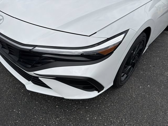 New 2026 Hyundai Elantra SEL Sport FWD image 43