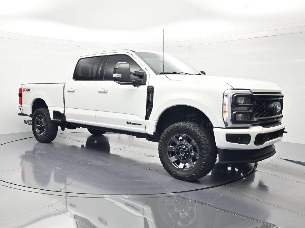 Used 2024 Ford F250 Lariat w/ Sport Appearance Package AWD/4WD image 3
