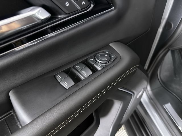 New 2026 GMC Yukon Elevation w/ Elevation Premium Package AWD/4WD image 25