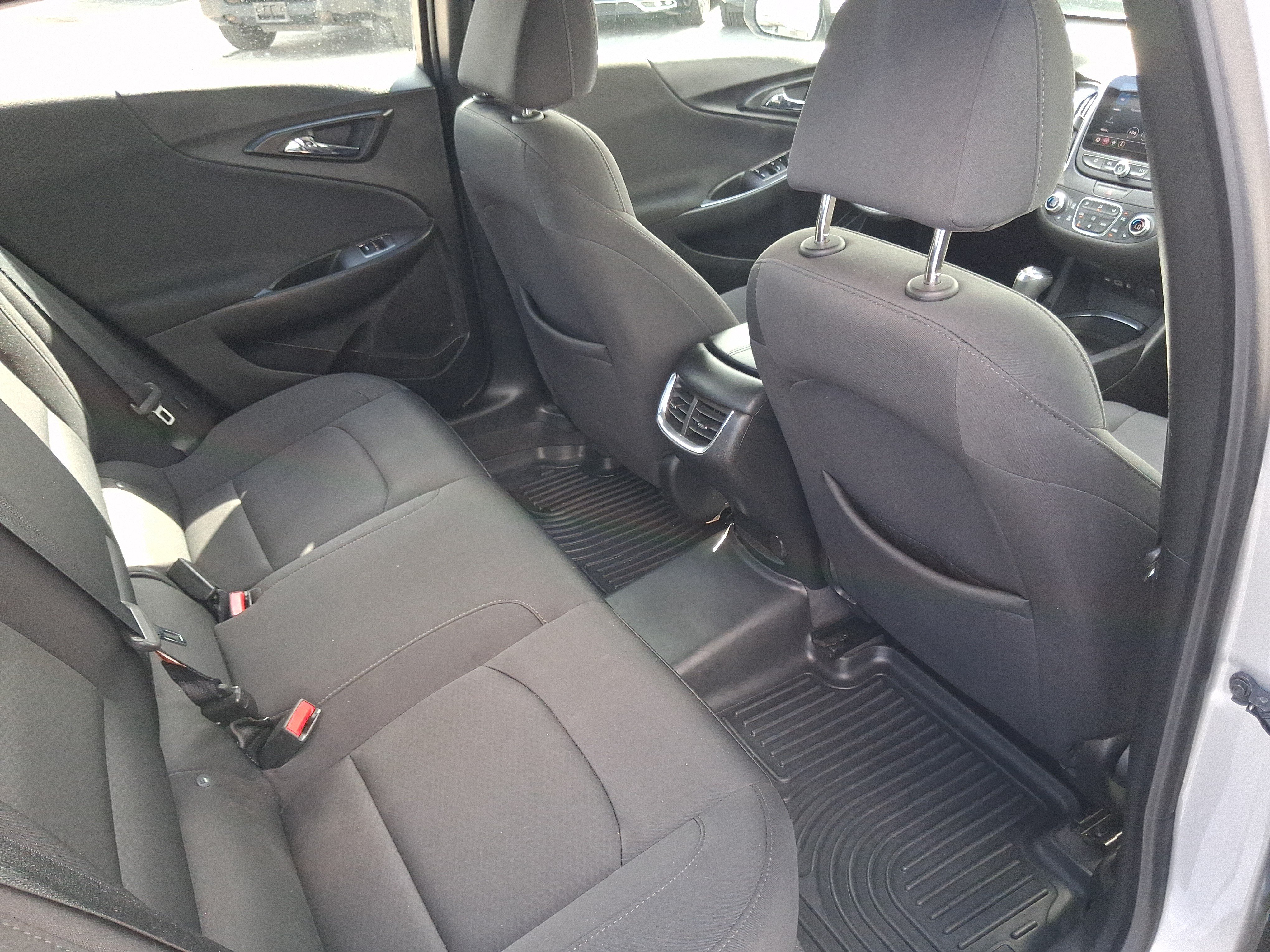 Used 2019 Chevrolet Malibu LT FWD image 27