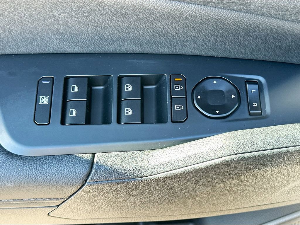 New 2026 Kia Sportage EX image 17
