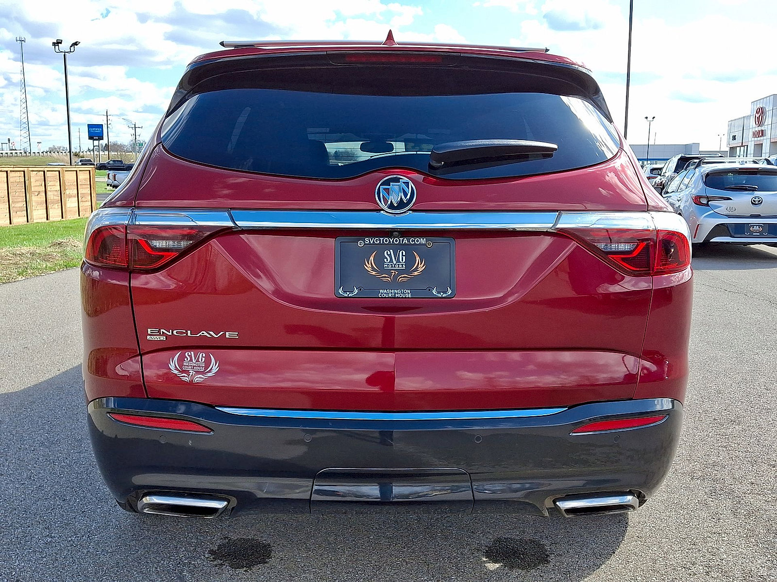 Used 2023 Buick Enclave Essence w/ Sport Touring Edition AWD/4WD image 23