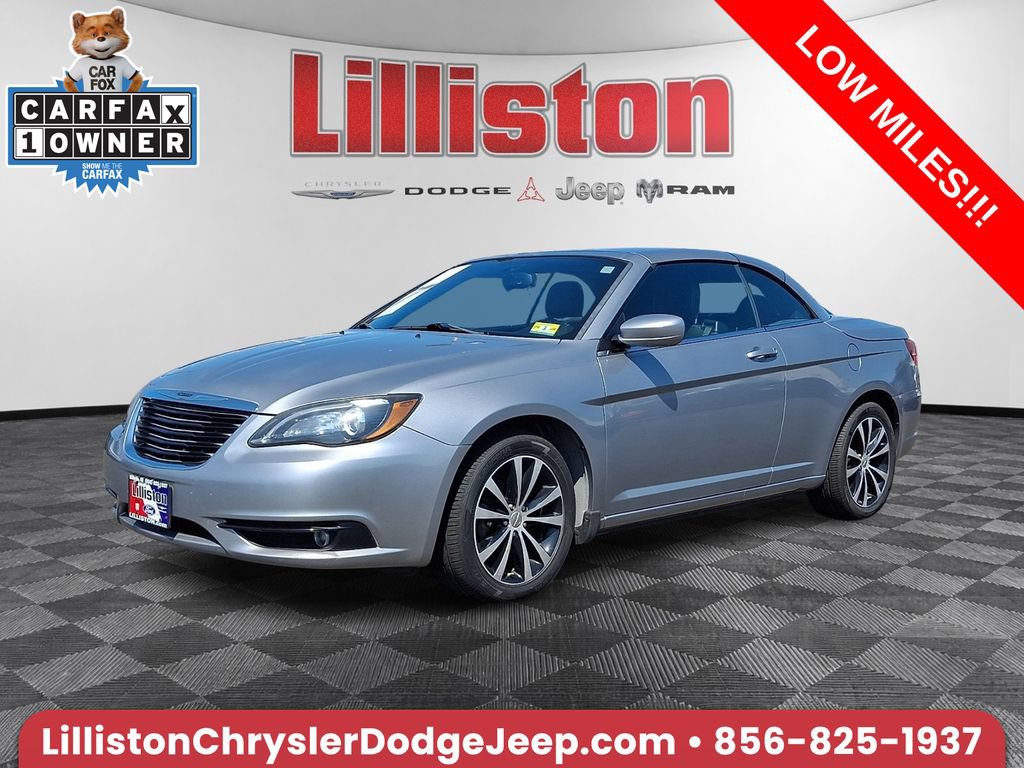 Used 2013 Chrysler 200 S FWD image 1