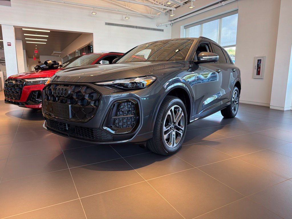 New 2026 Audi Q5 2.0T AWD/4WD image 1