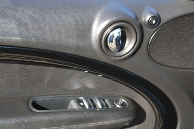 Used 2013 MINI Cooper Countryman FWD image 11