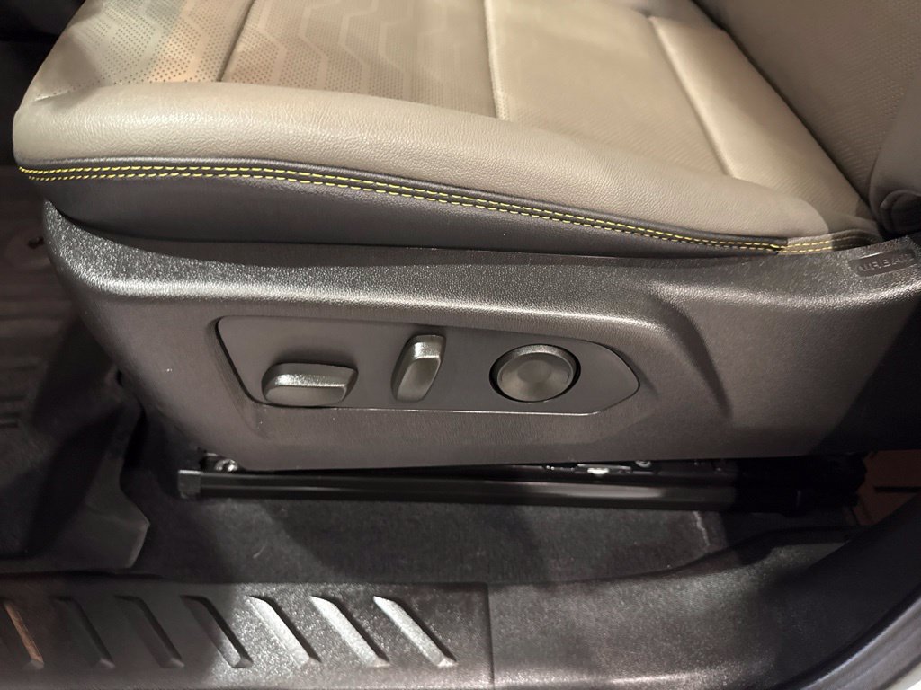 Used 2024 Chevrolet Colorado ZR2 w/ ZR2 Bison Edition AWD/4WD image 24