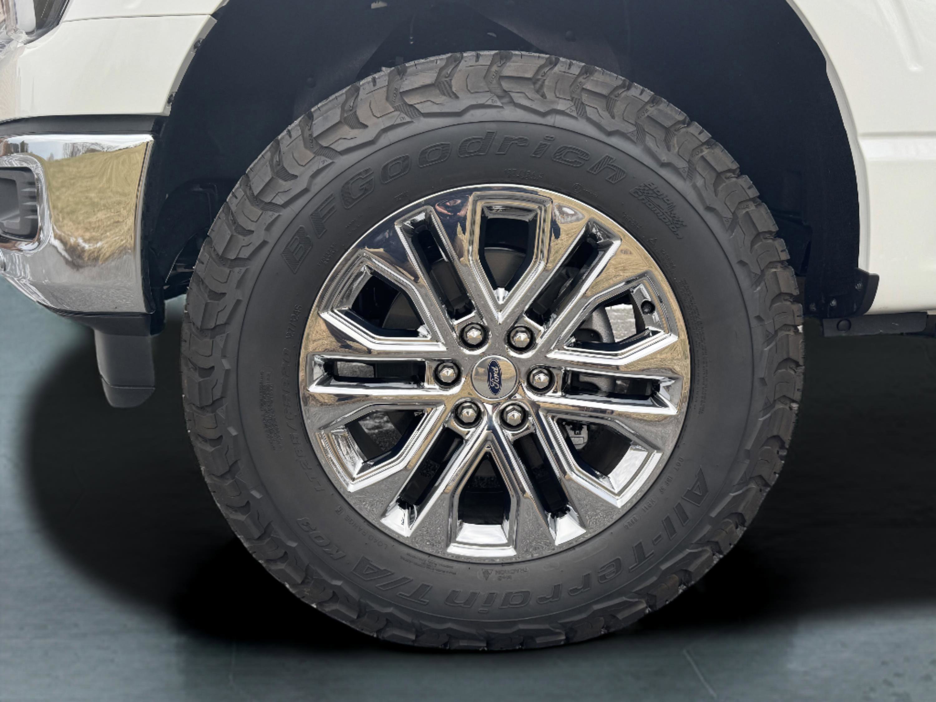 Used 2025 Ford F150 Lariat w/ Equipment Group 501A Mid image 48