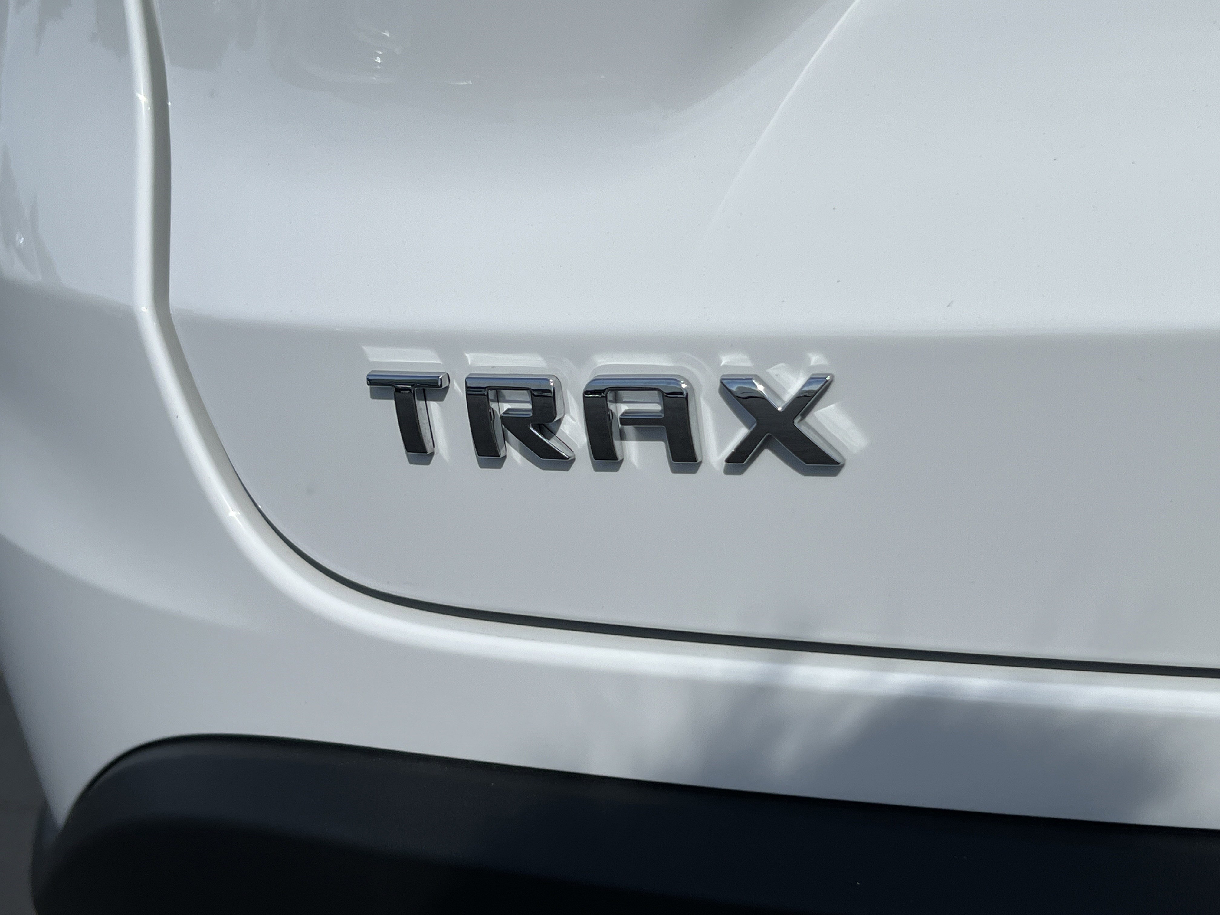 New 2026 Chevrolet Trax LT w/ LT Convenience Package FWD image 9