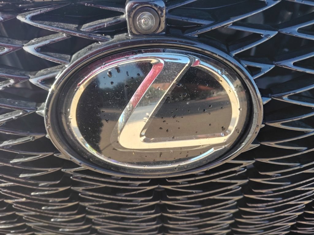 Used 2022 Lexus IS 350 F Sport RWD image 22