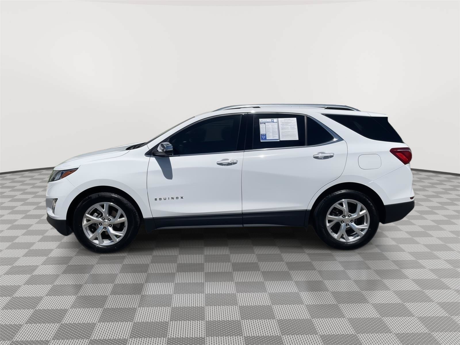 Used 2020 Chevrolet Equinox Premier FWD image 12