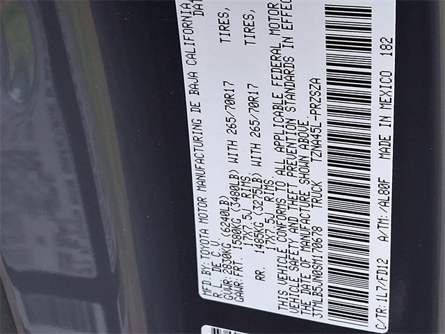 New 2025 Toyota Tacoma TRD Off-Road image 10