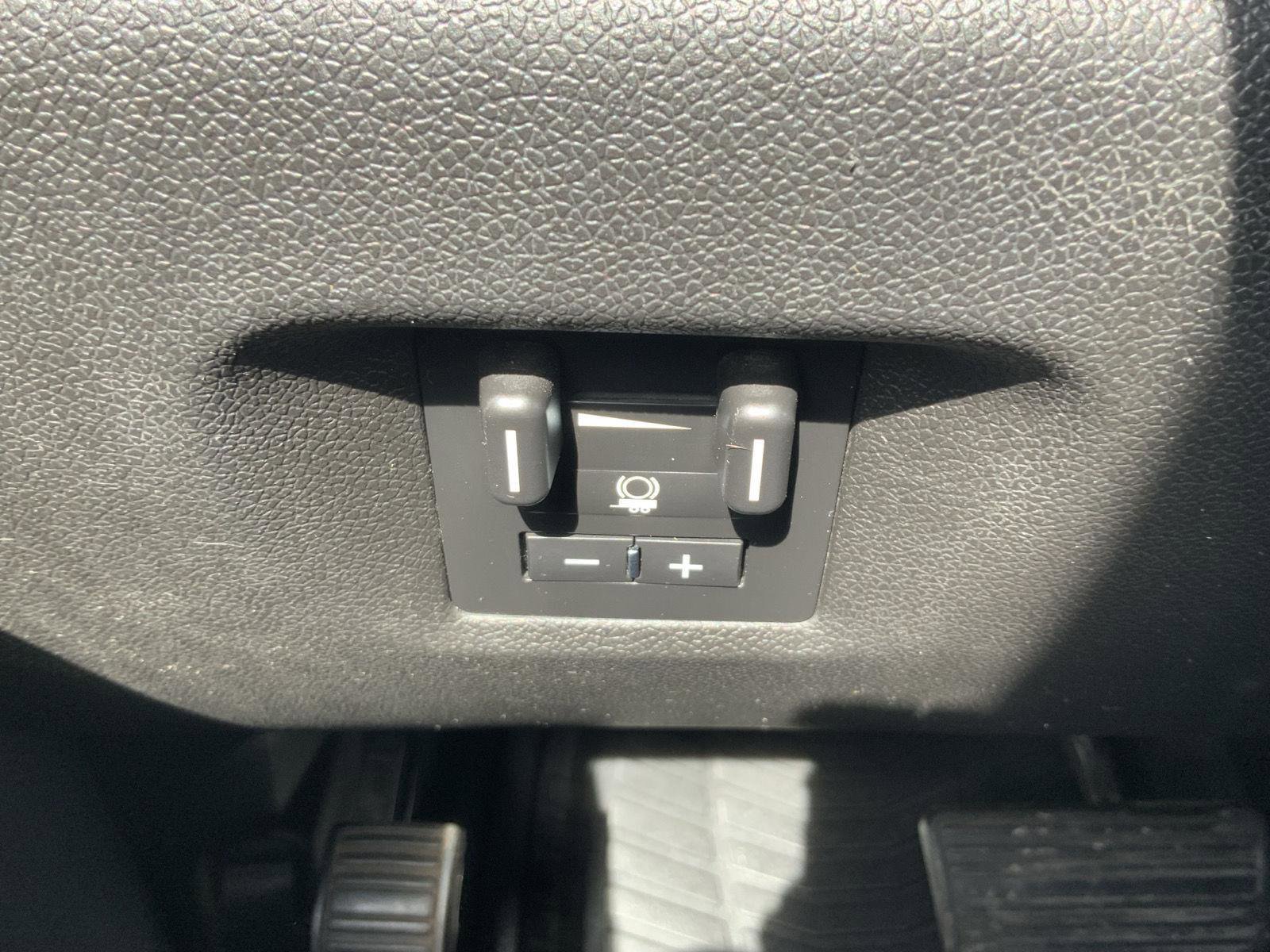 Used 2014 GMC Sierra 2500 SLT w/ SLT Convenience Package image 34