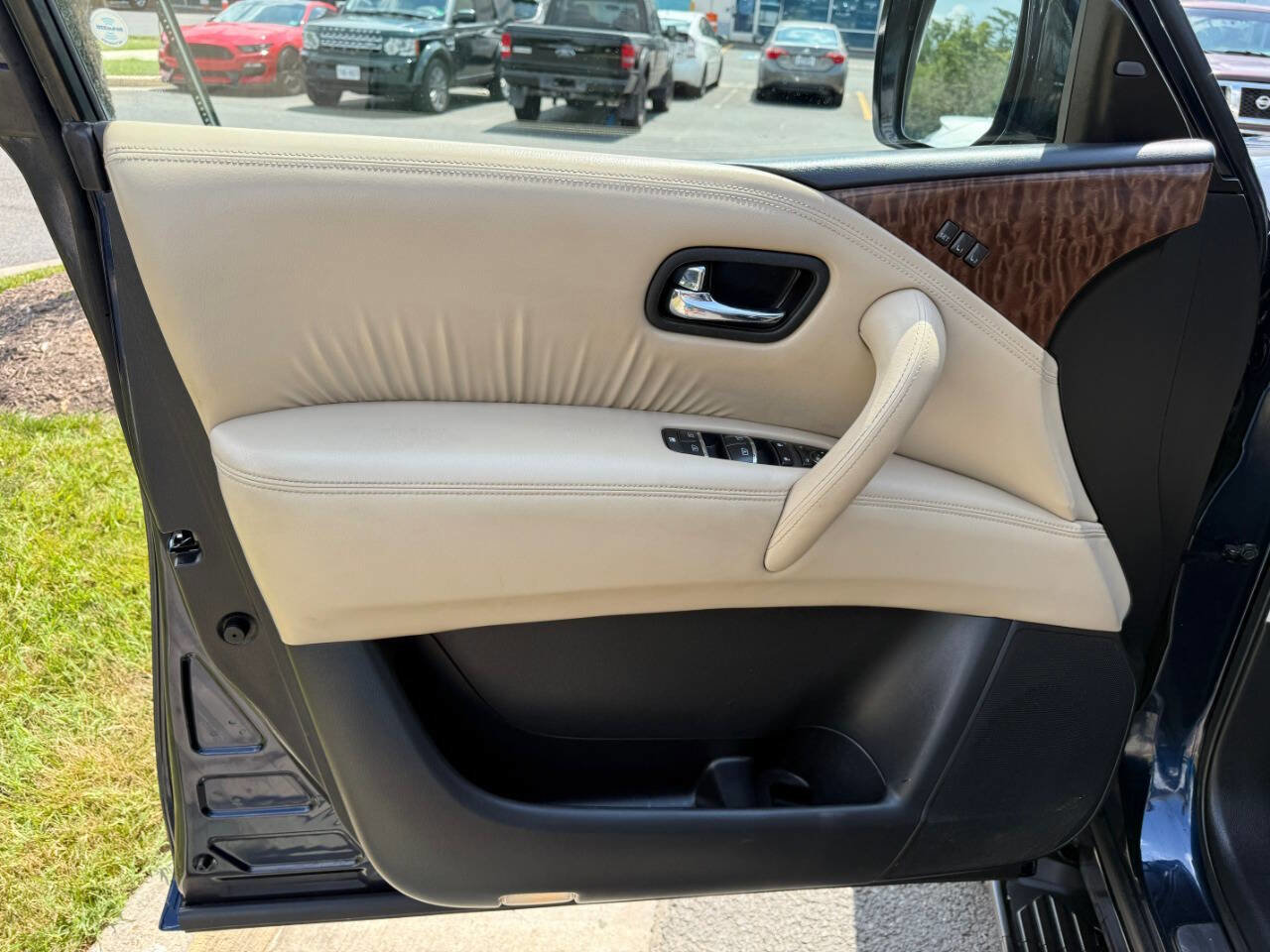 Used 2018 Nissan Armada SL w/ Premium Package image 23