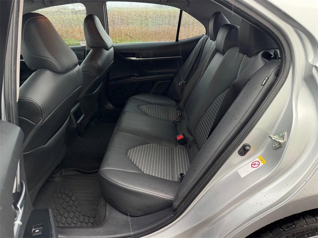 Certified 2018 Toyota Camry SE image 24