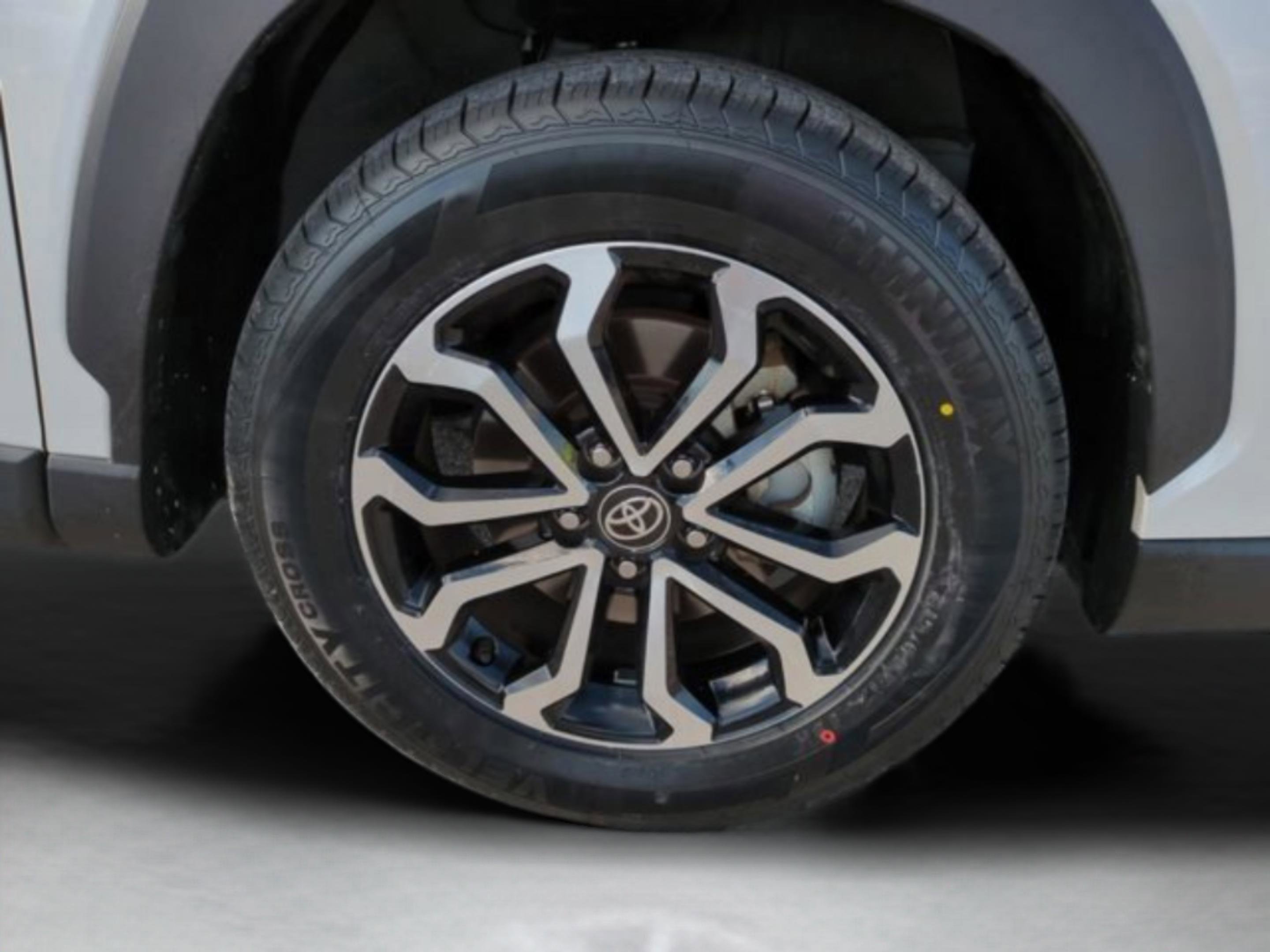 Used 2024 Toyota Corolla Cross S AWD/4WD image 11