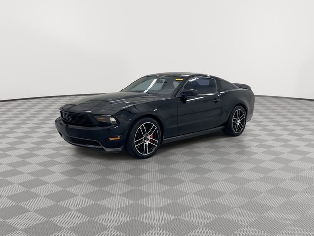 Used 2011 Ford Mustang GT Premium w/ Brembo Brake Pkg image 4