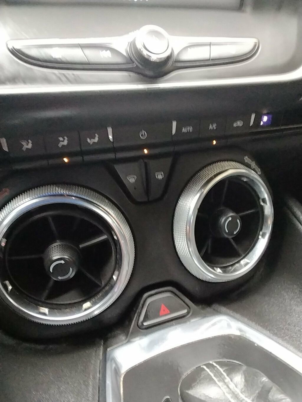 Used 2018 Chevrolet Camaro LT w/ RS Package image 25