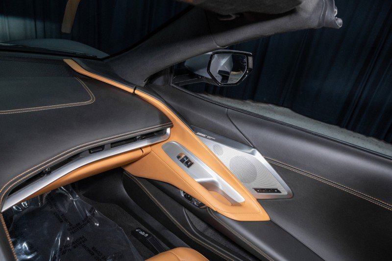 Used 2025 Chevrolet Corvette Stingray Premium Conv w/ Z51 Performance Package RWD image 34