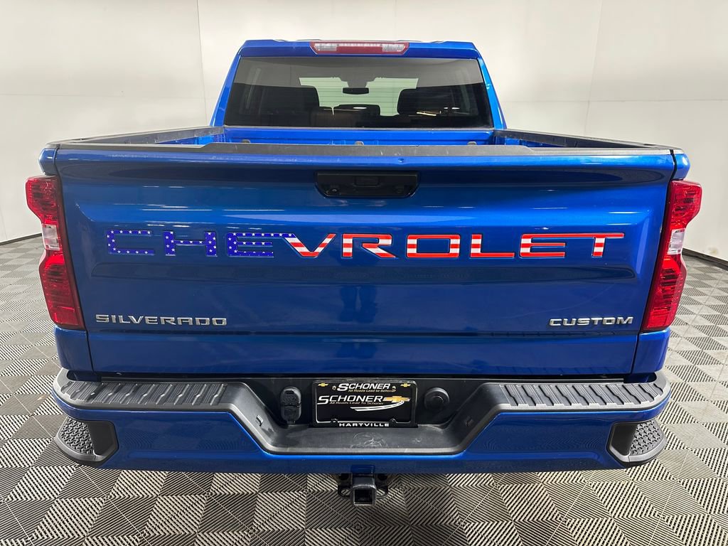 Used 2022 Chevrolet Silverado 1500 Custom image 4