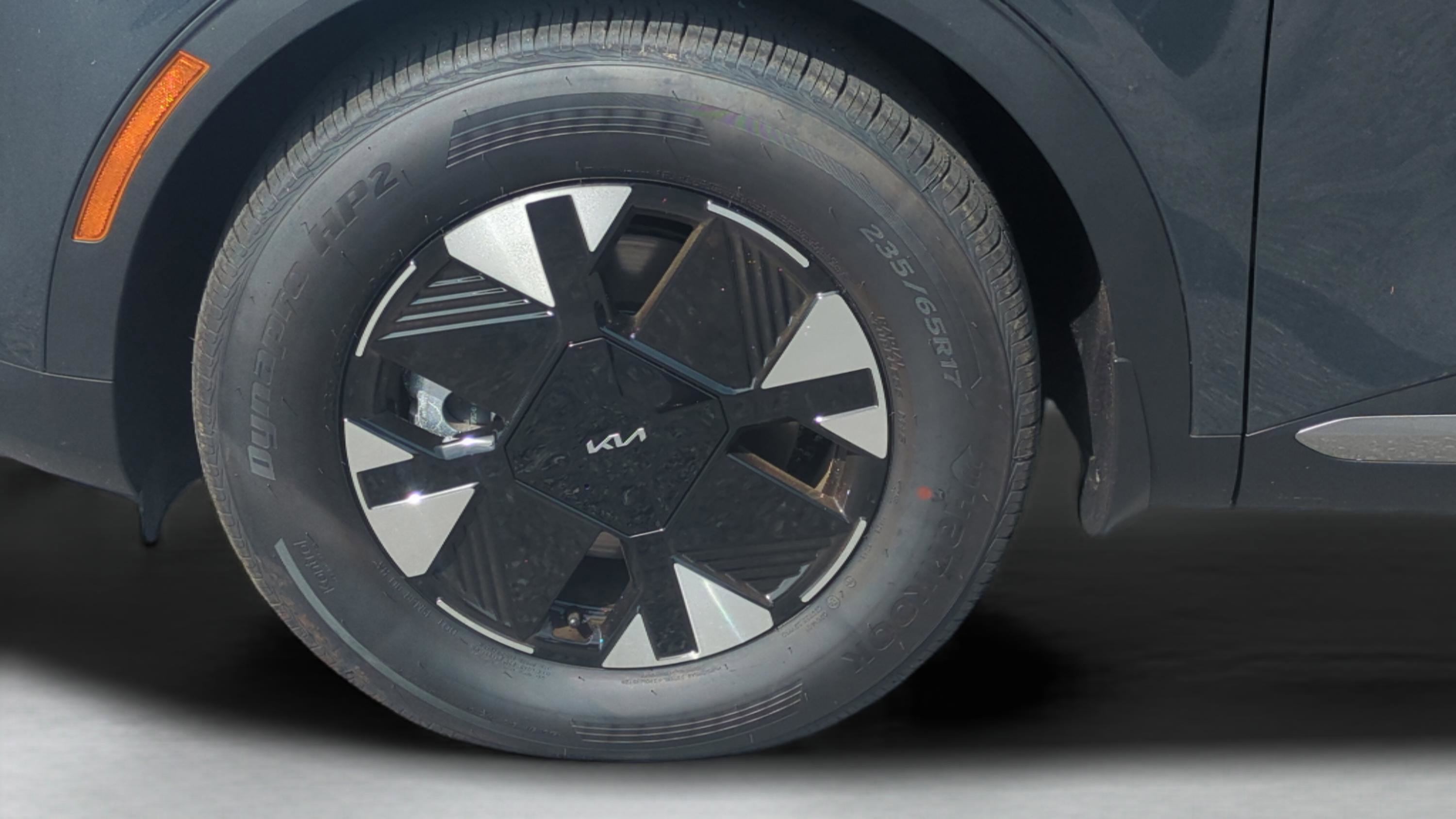 New 2026 Kia Sportage LX image 10