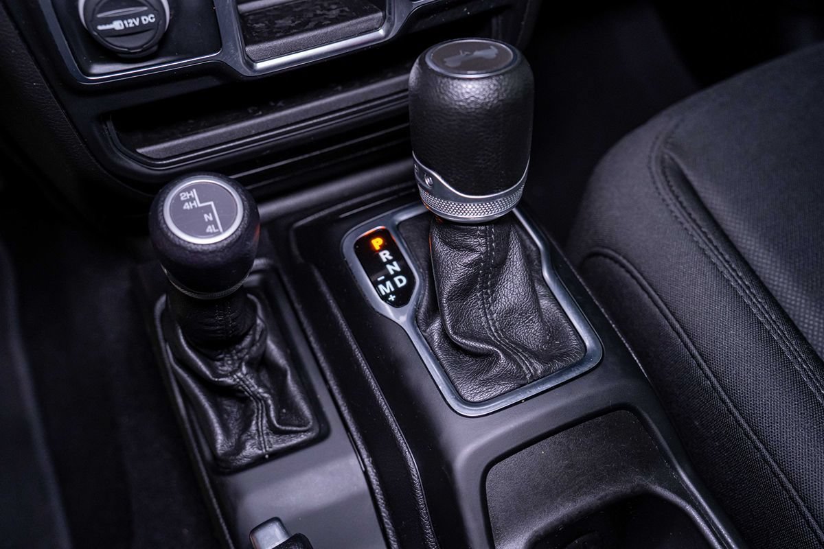 Used 2020 Jeep Wrangler Sport AWD/4WD image 22