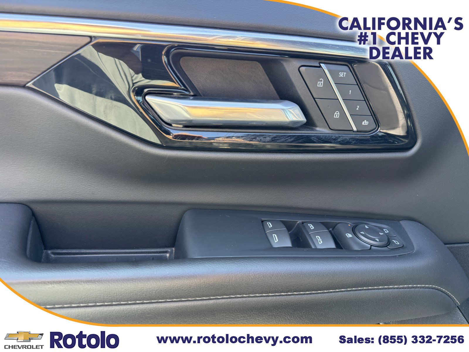 Used 2025 Chevrolet Suburban LT AWD/4WD image 18