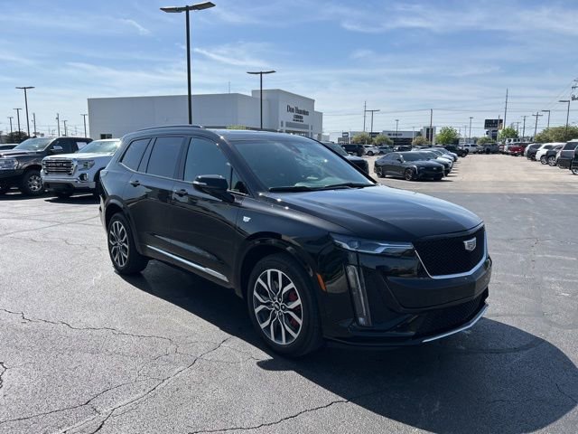 Certified 2024 Cadillac XT6 Sport w/ LPO, Floor Liner Package AWD/4WD image 4