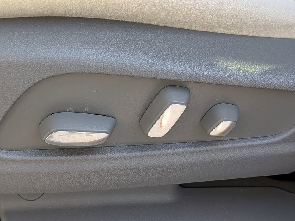 Used 2019 Cadillac XT5 Luxury image 31