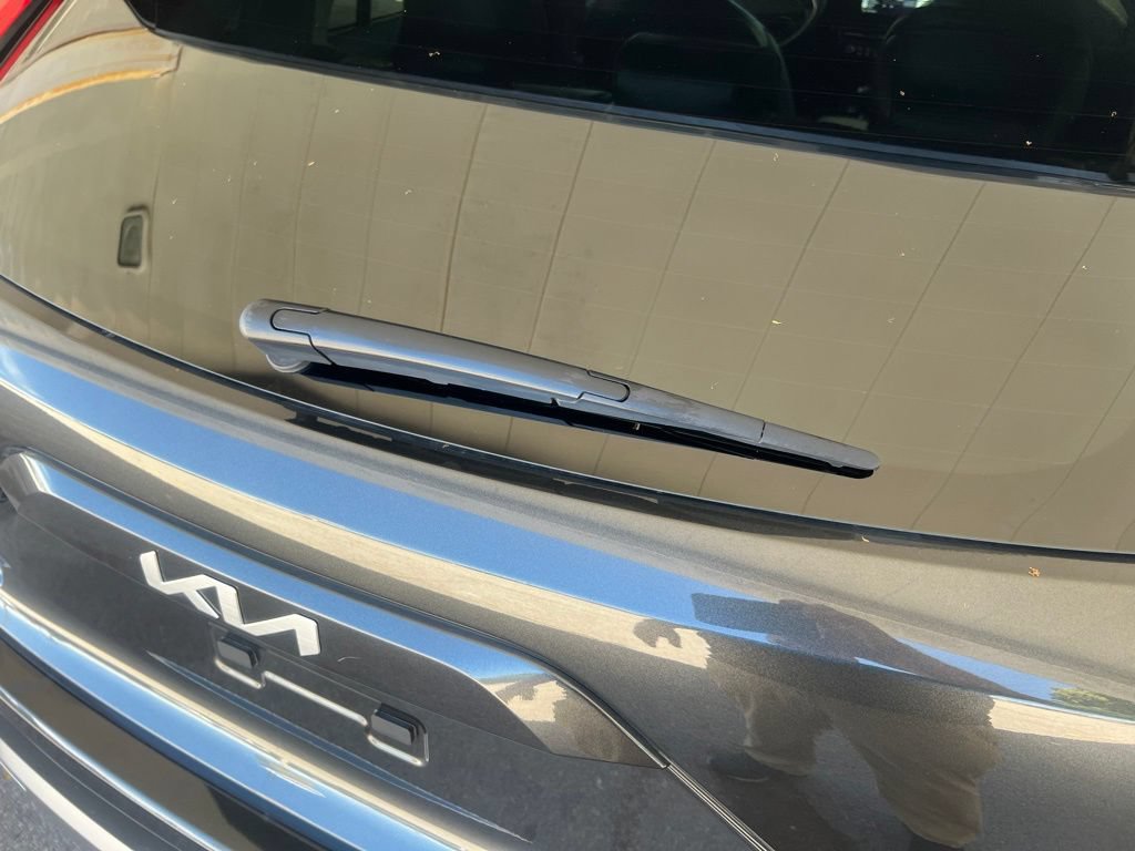 Certified 2024 Kia Niro EX FWD image 36