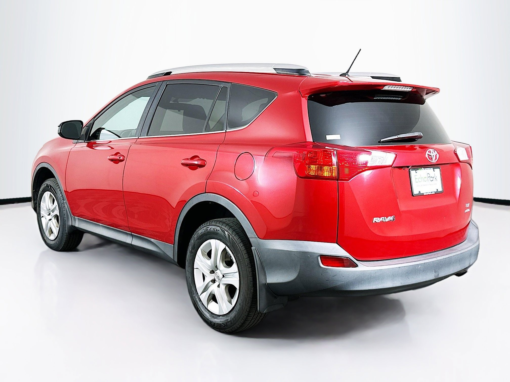 Used 2013 Toyota RAV4 LE image 5
