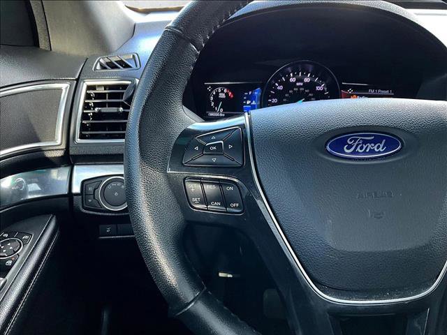 Used 2017 Ford Explorer Limited FWD image 18