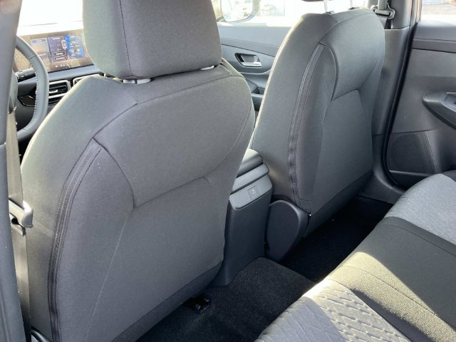 New 2026 Nissan Sentra SV w/ SV Convenience Package FWD image 18